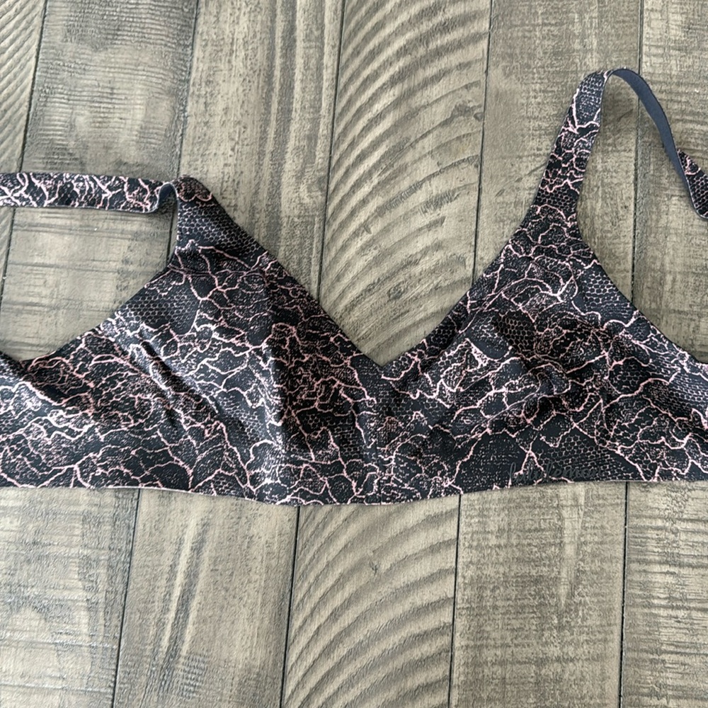 Lululemon bra
